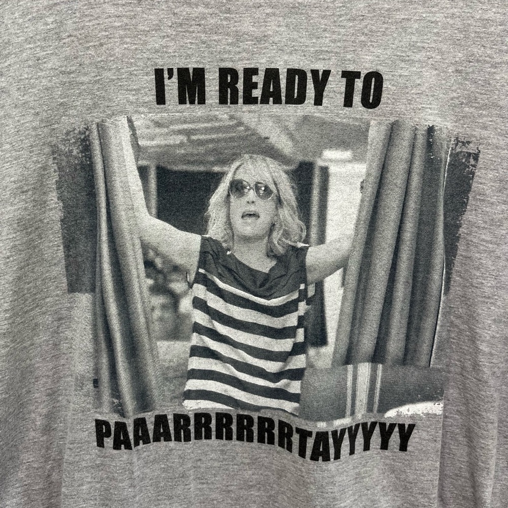 Bridesmaids , Universal Studios,  women's L short sleeve tee , pppaaaarrrrrtttay
